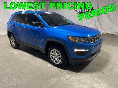 Used 2017 Jeep Compass Sport AWD/4WD image 1
