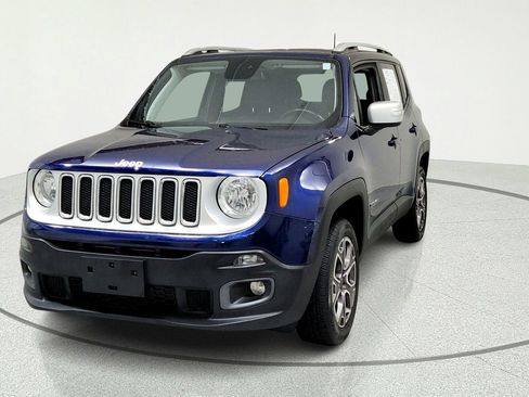 Used 2018 Jeep Renegade Limited w/ UConnect 8.4 Nav Group AWD/4WD image 8