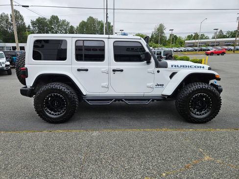 Used 2023 Jeep Wrangler Unlimited Rubicon 4xe AWD/4WD image 6