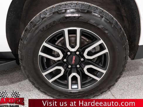 Used 2022 GMC Yukon XL AT4 w/ Max Trailering Package AWD/4WD image 10