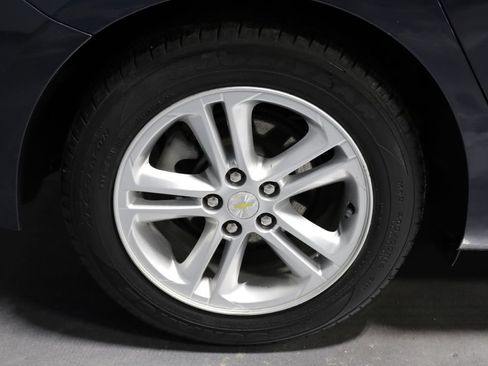 Used 2016 Chevrolet Cruze LT FWD image 34