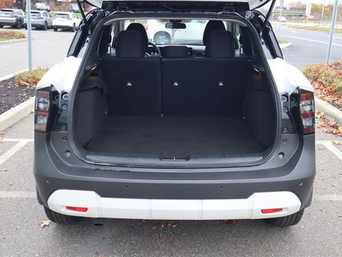 Certified 2025 Nissan Kicks SV image 30