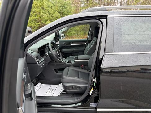 New 2026 GMC Terrain Denali w/ LPO, Floor Liner Package AWD/4WD image 10