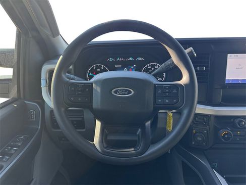 Used 2025 Ford F250 XLT image 12