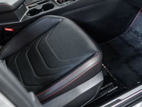 Used 2020 Volkswagen Jetta GLI Autobahn image 91