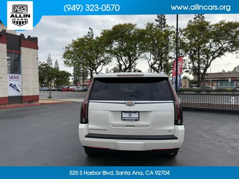 Used 2015 Cadillac Escalade Platinum AWD/4WD image 5