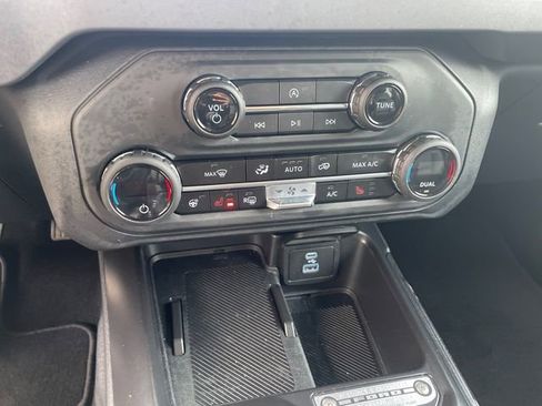 Certified 2025 Ford Bronco Outer Banks AWD/4WD image 31
