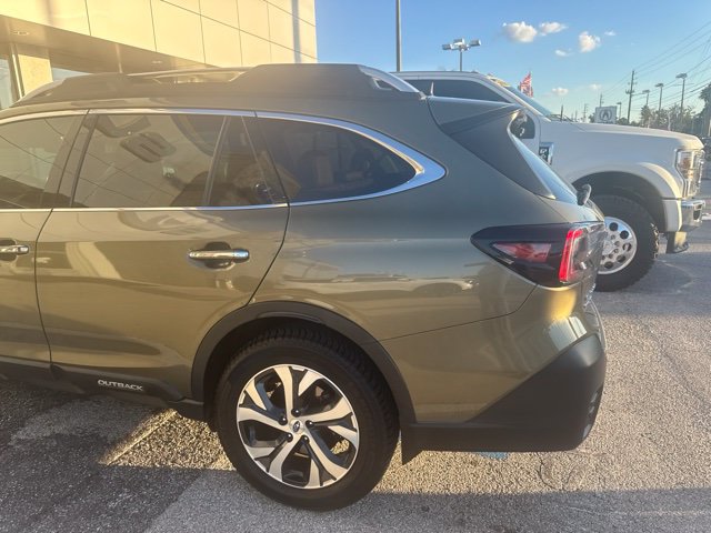 Used 2020 Subaru Outback Touring XT AWD/4WD image 4