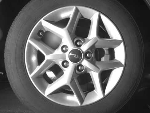 Used 2025 Kia Soul LX w/ LX Technology Package image 18