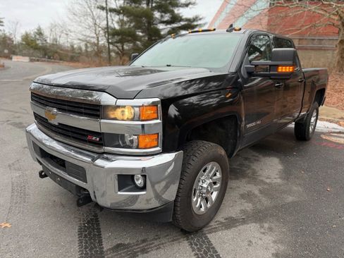 Used 2015 Chevrolet Silverado 3500 LT w/ LT Convenience Package AWD/4WD image 14