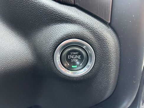 Used 2019 GMC Sierra 1500 AT4 w/ AT4 Premium Package AWD/4WD image 33