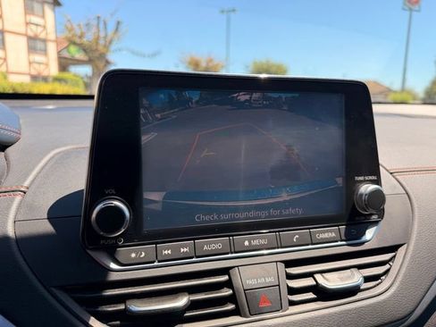 Used 2021 Nissan Altima 2.5 SR FWD image 16
