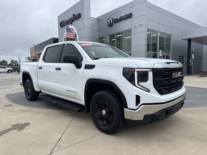 Used 2024 GMC Sierra 1500 Pro w/ Pro Value Package