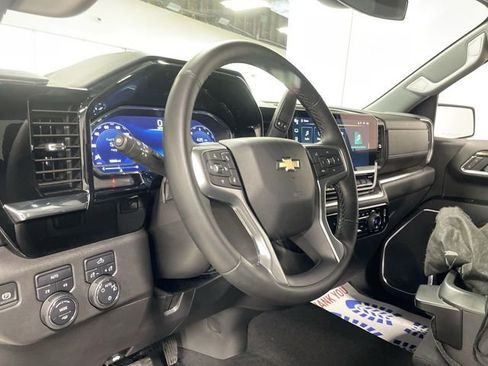 Used 2023 Chevrolet Silverado 1500 LT image 14