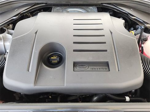 New 2026 Land Rover Range Rover Sport SE image 21