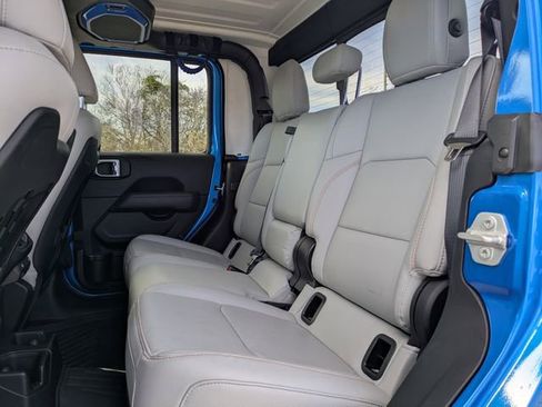 Used 2023 Jeep Gladiator Mojave w/ LED Lighting Group image 15