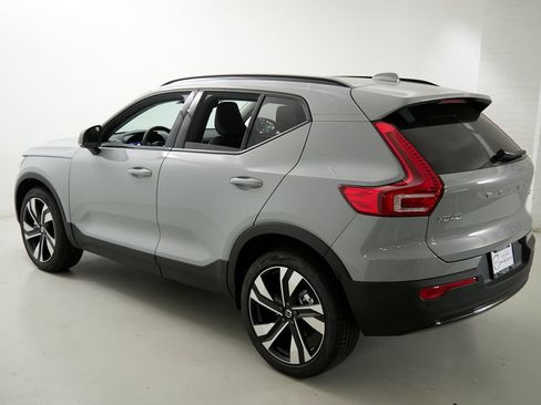 New 2026 Volvo XC40 B5 Plus w/ Protection Package Premier AWD/4WD image 7