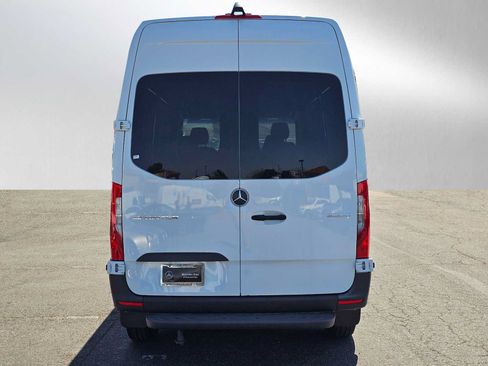 Used 2025 Mercedes-Benz Sprinter 2500 image 3
