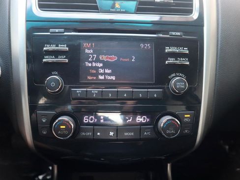 Used 2015 Nissan Altima 2.5 SV FWD image 63