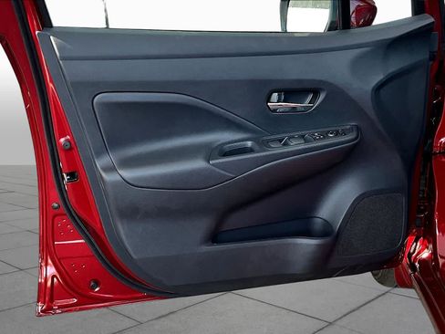 New 2025 Nissan Versa SV w/ Trunk Package FWD image 13