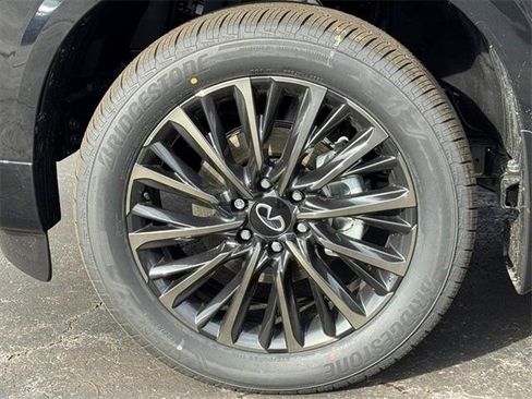 New 2026 INFINITI QX80 Autograph w/ Premium Cargo Package image 10