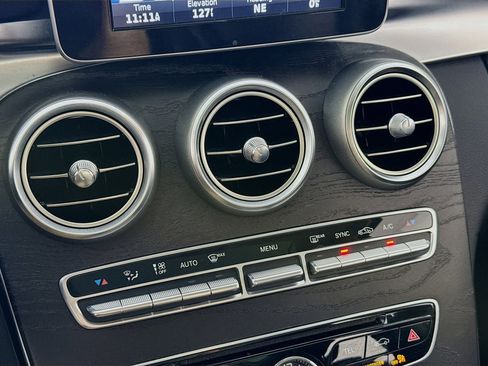 Used 2017 Mercedes-Benz C 300 4MATIC Sedan image 16