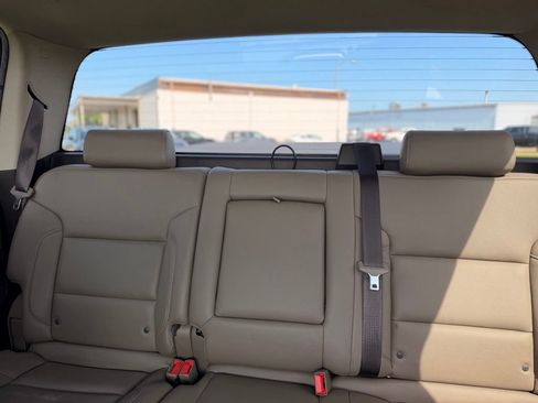 Used 2017 GMC Sierra 1500 SLT w/ SLT Premium Package AWD/4WD image 10