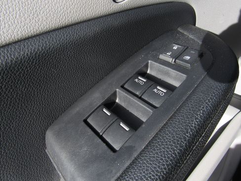 Used 2017 Honda Pilot EX-L image 23