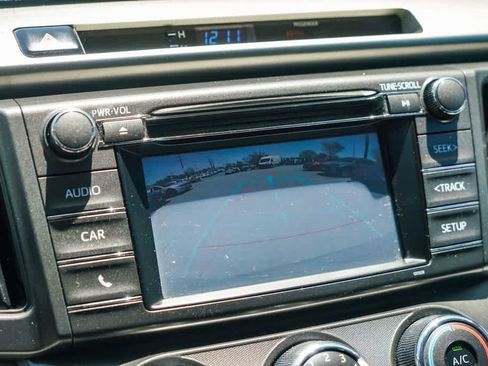 Used 2014 Toyota RAV4 LE FWD image 22