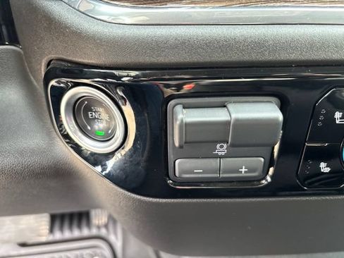Used 2025 Chevrolet Silverado 1500 LT w/ Protection Package AWD/4WD image 24