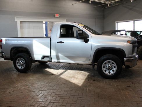 Used 2020 Chevrolet Silverado 2500 W/T w/ WT Convenience Package image 7