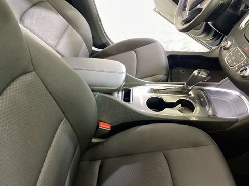 Used 2019 Chevrolet Malibu LT FWD image 44