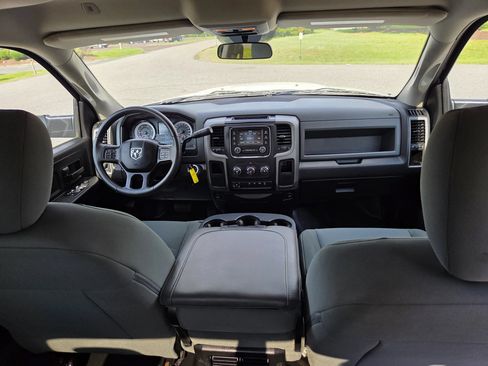 Used 2018 RAM 3500 Tradesman w/ Popular Equipment Group RWD image 13