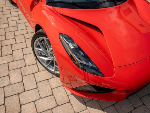 New 2026 Lotus Emira SE image 7