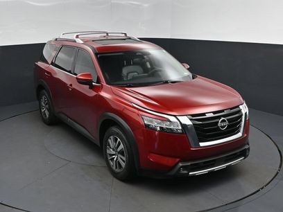 Used 2022 Nissan Pathfinder SL w/ Cargo Package