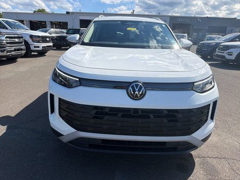 Used 2025 Volkswagen Tiguan S FWD image 8