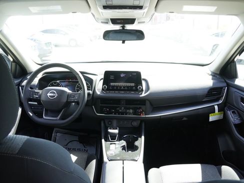 New 2026 Nissan Rogue SV FWD image 20