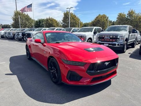 Used 2026 Ford Mustang GT RWD image 4