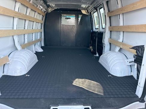 Certified 2023 GMC Savana 2500 Base w/ Driver Convenience Package image 22