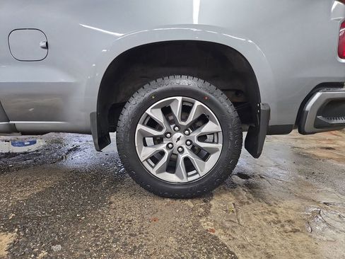 Used 2019 Chevrolet Silverado 1500 RST image 8