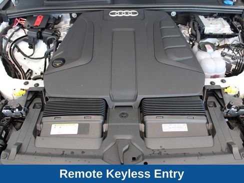 Certified 2025 Audi Q7 2.0T Premium Plus AWD/4WD image 10