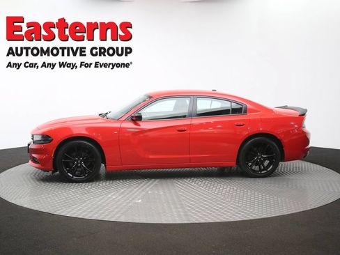 Used 2018 Dodge Charger SXT w/ Blacktop Package RWD image 58