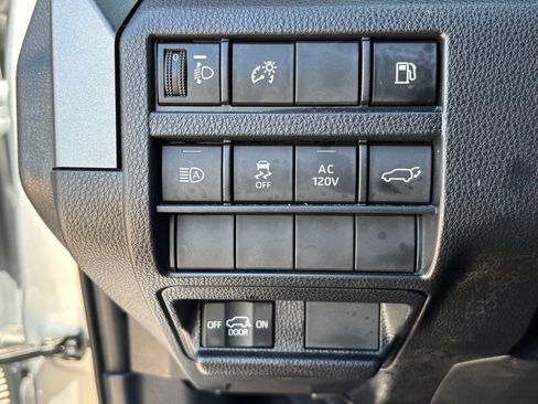Certified 2025 Toyota 4Runner TRD Off-Road Premium AWD/4WD image 26