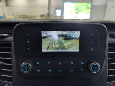 Used 2023 Ford Transit 250 Medium Roof AWD image 12