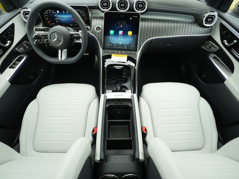 New 2026 Mercedes-Benz GLC 300 4MATIC image 28