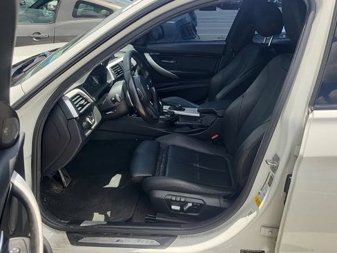 Used 2018 BMW 340i Sedan RWD image 9
