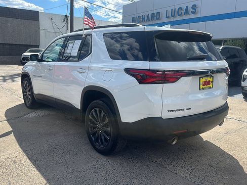 Used 2023 Chevrolet Traverse RS AWD/4WD image 7