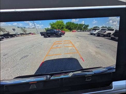 Used 2025 GMC Sierra 1500 SLT RWD image 25