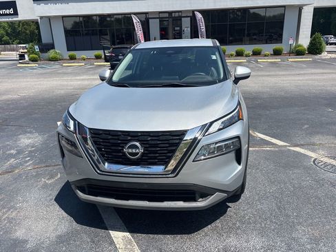 Used 2023 Nissan Rogue SV AWD/4WD image 8