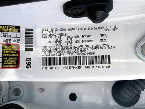 Used 2022 Toyota Tacoma TRD Off-Road image 37